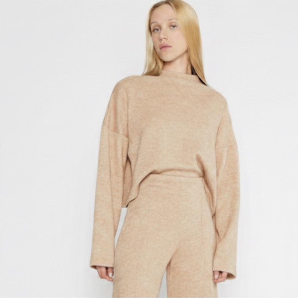 Ripley Radar Knit Funnel Neck Light Cream Tan Sweater Size Medium
